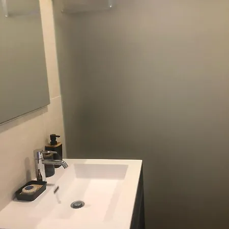 アパート Ryan's Flat